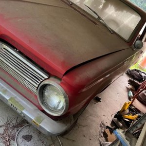 1965-Valiant-Barn-Find003.jpg