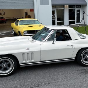 1965Corvette001.jpg