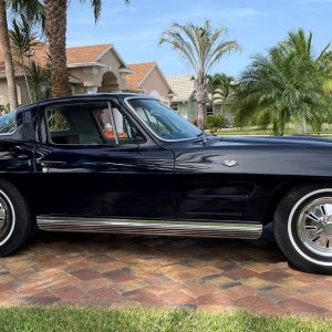 1964CorvetteBlue001.jpg