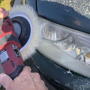 Rotary-Sanding-Headlights010.jpg