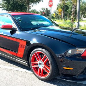 2012-Laguna-Seca-Mustang003.jpg