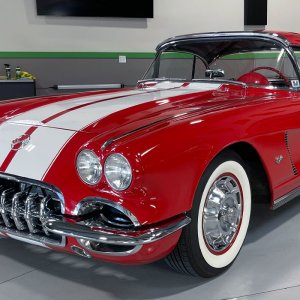 1962-Corvette002.jpg
