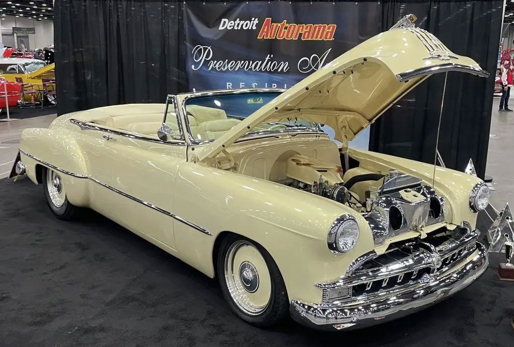 1949-Pontiac-RoadChief.jpg