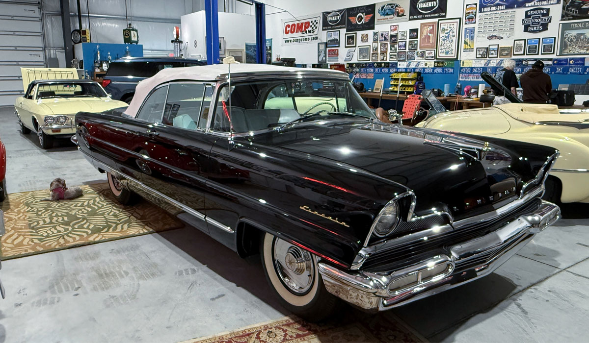 1956-Lincoln-Premier002.jpg