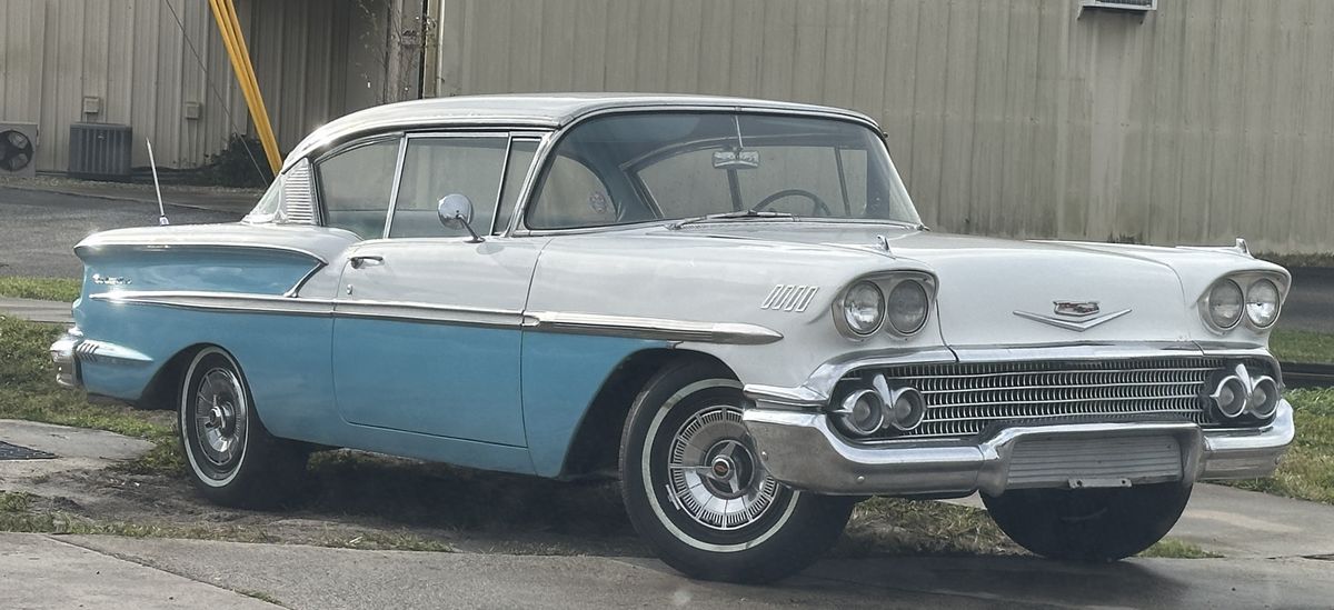 1958ChevImpala001.JPG