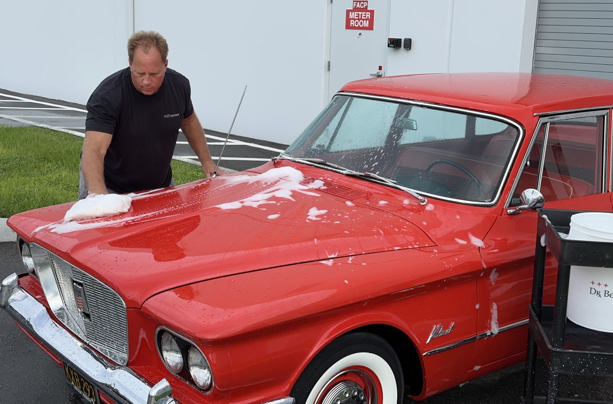 1960Valiant005.JPG