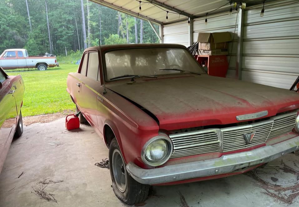 1965-Valiant-Barn-Find002.jpg