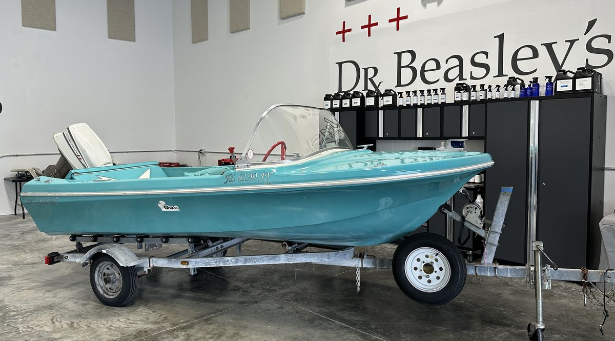 1965DUOSkiBoat002.JPG