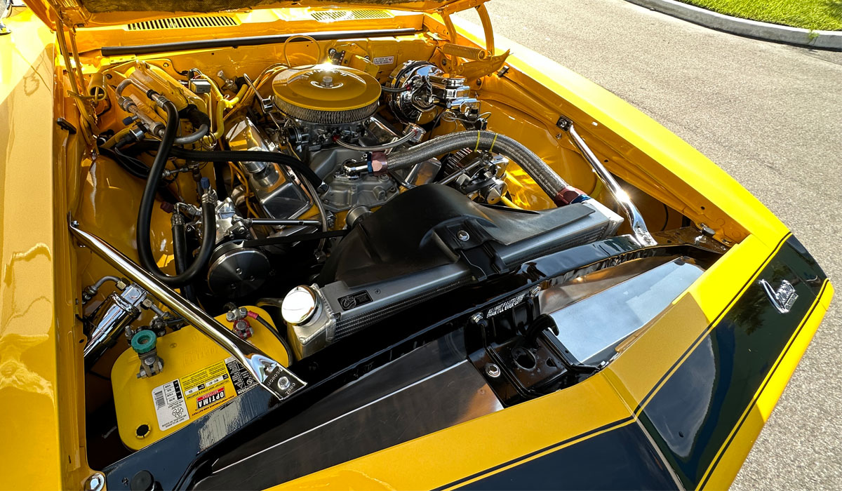 1968yellowCamaro006.jpg