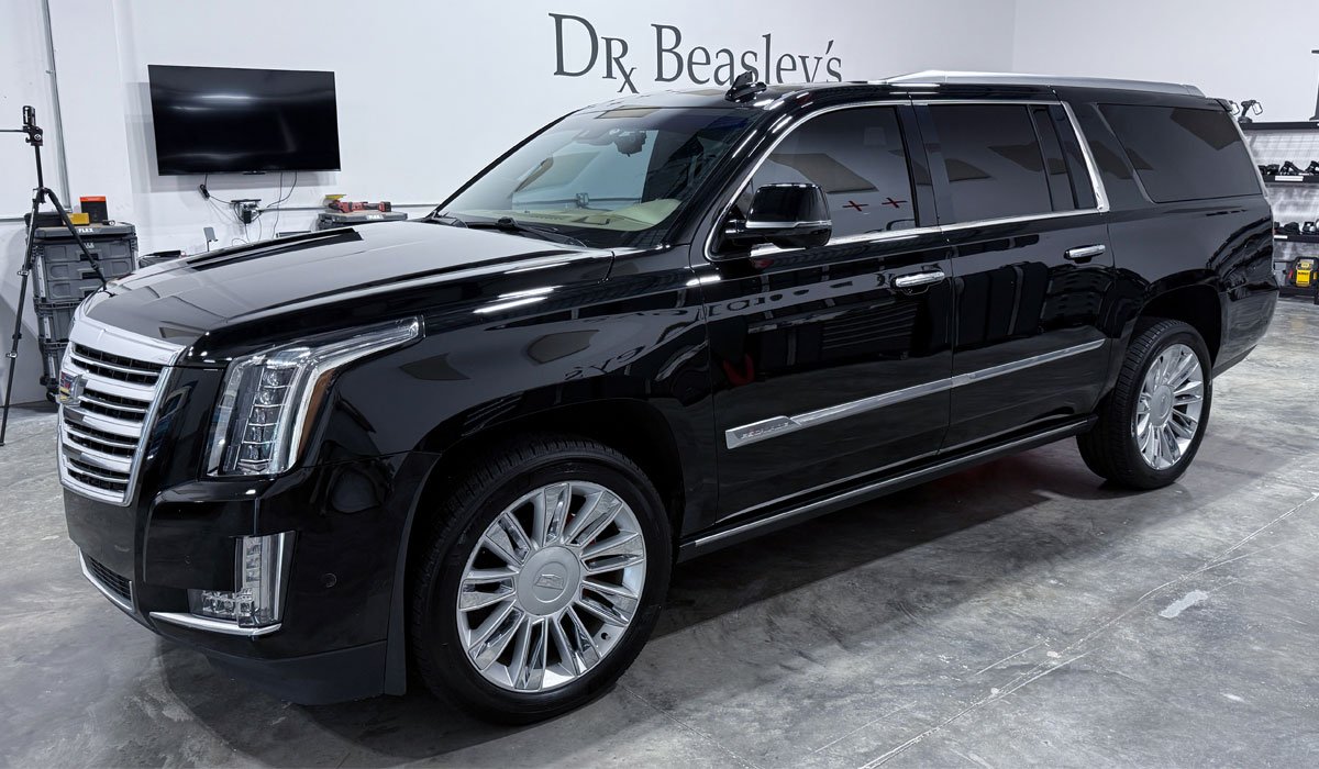 2019-Cadillac-Escalade003.jpg