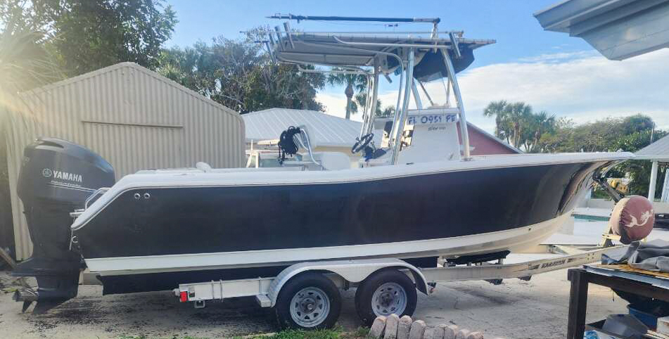 25Seahunt002.JPG