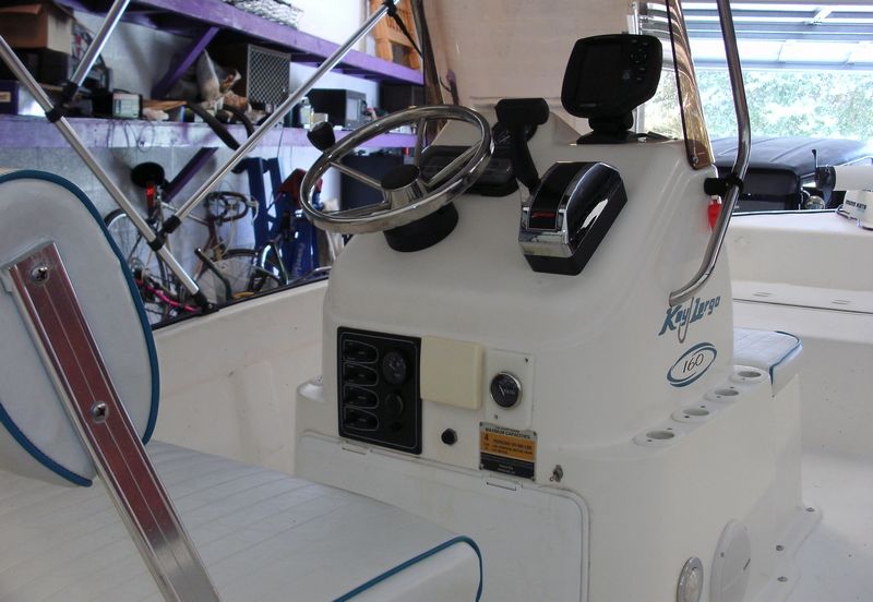 BoatBandF071.JPG