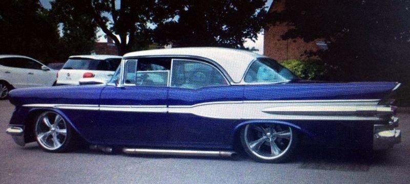 London-Class-1957-Pontiac-Custom.jpg