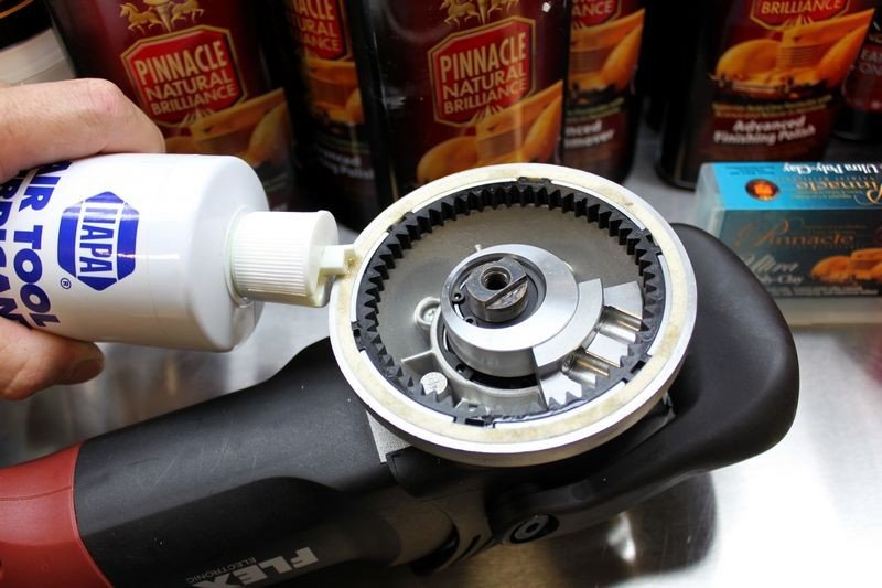 Oiling3401Flex05.jpg