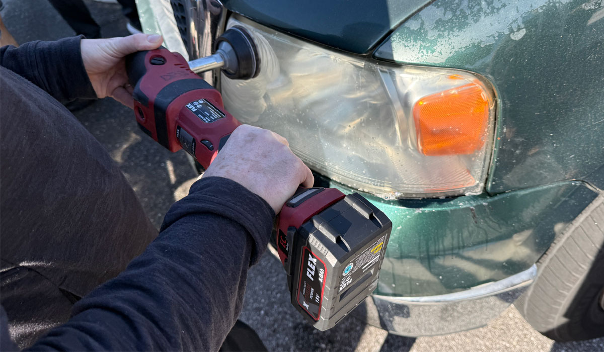 Rotary-Sanding-Headlights009.jpg